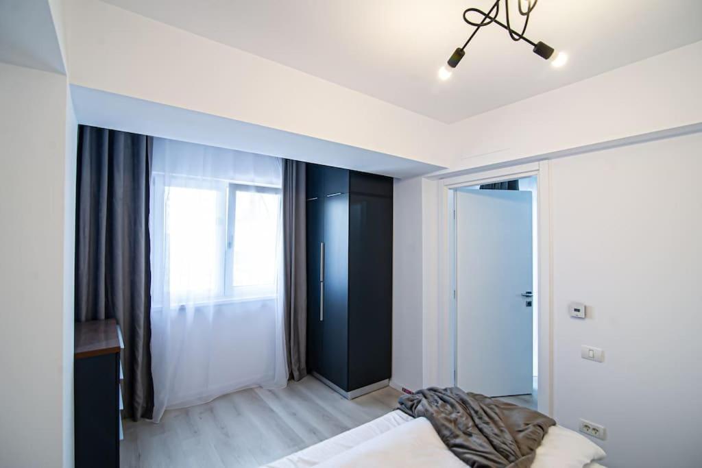 City Center Accomodation- 401 Resicabánya Kültér fotó